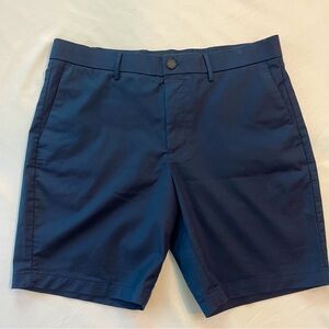 BANANA REPUBLIC Sharp Navy Blue Shorts - Core Temp Short Style Men’s 34 waist.